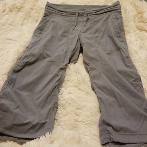 Lululemon athletic crop pants